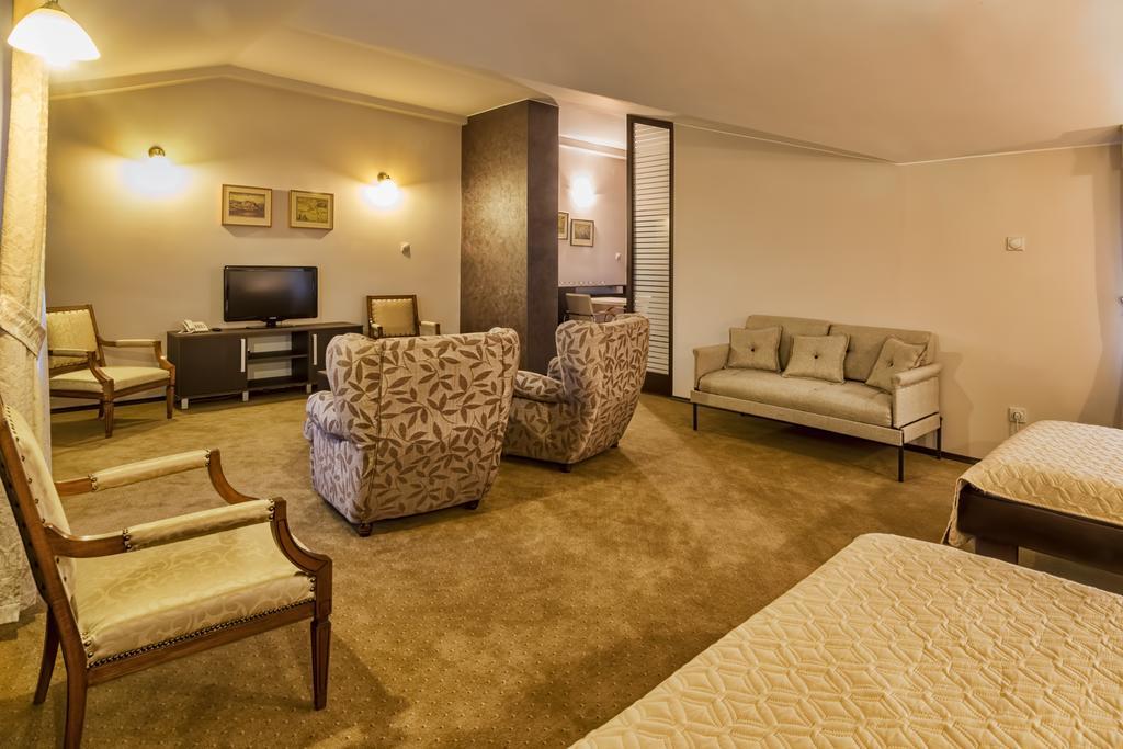 Hotel Konak Vukasinovic Belgrado Habitación foto